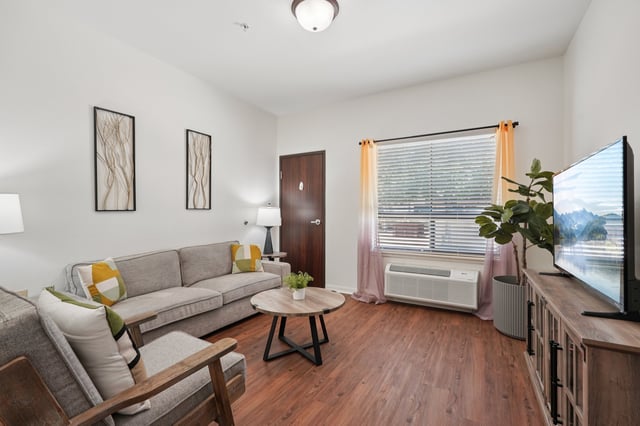 17-web-or-mls-N Loop 1604 W-L3007-017