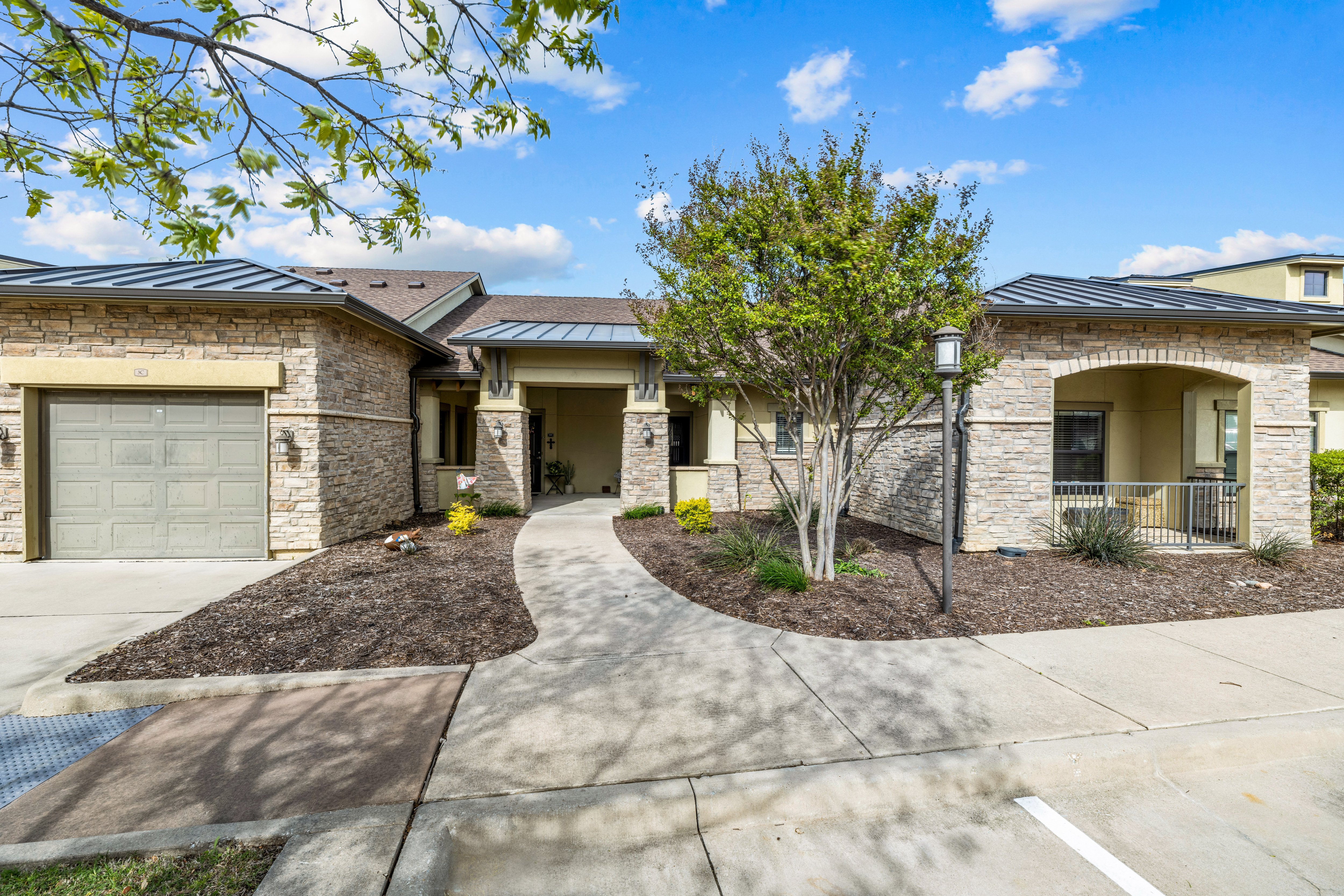 Discovery Village Twin Creeks apartment home exterior